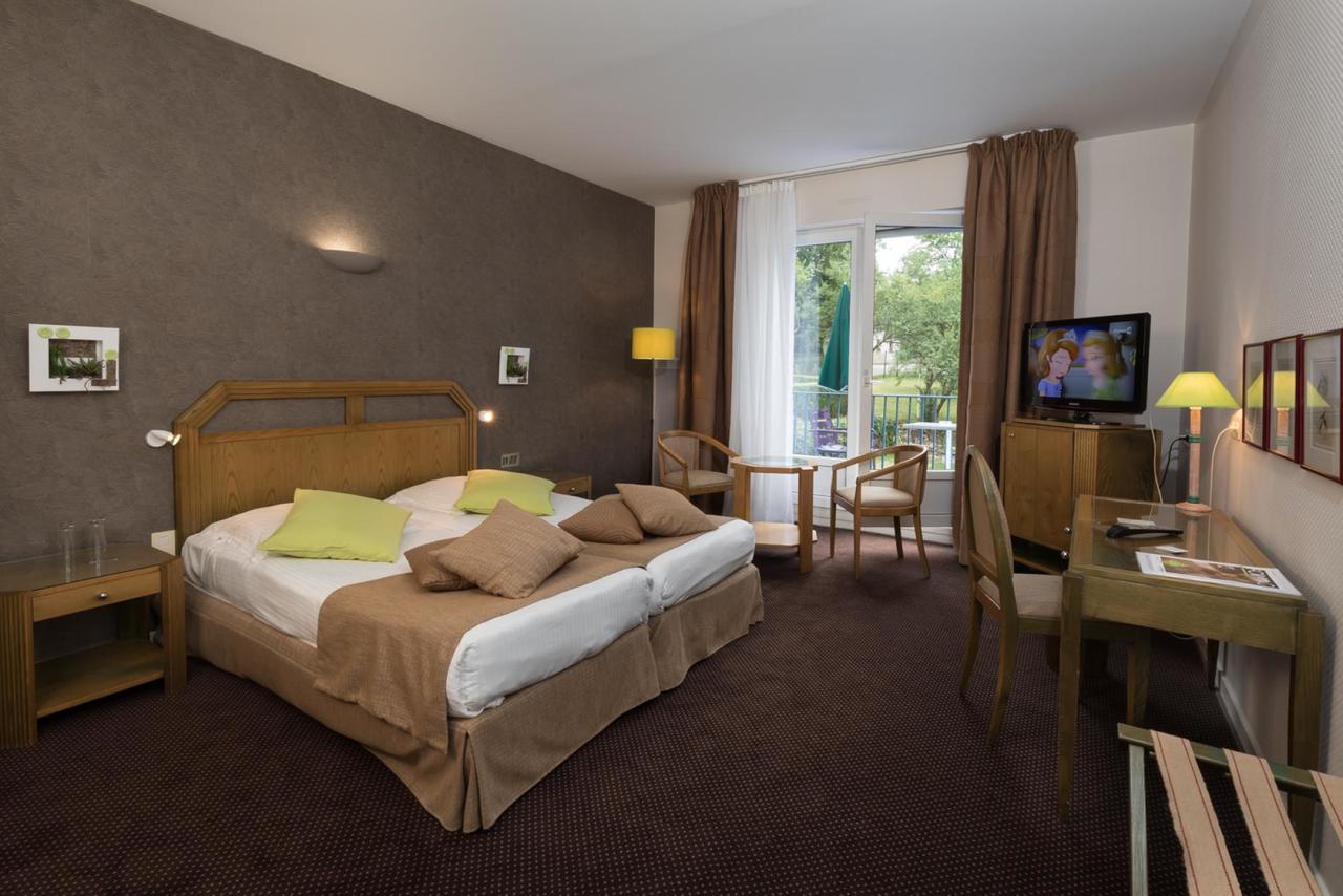 Logis Burnel Et La Cle Des Champs Hotel Rouvres-en-Xaintois Luaran gambar